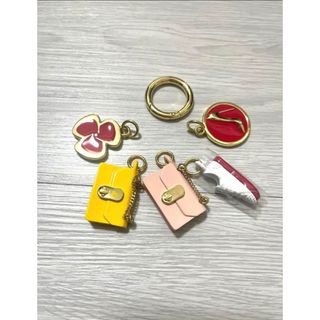 ルブタン(Christian Louboutin) キーホルダー(レディース)の通販 53点