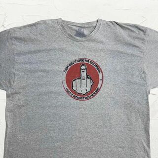 フルーツオブザルーム(FRUIT OF THE LOOM)のMGM  Tシャツ グレー ストリートアート　中指　FUCK ファック(Tシャツ/カットソー(半袖/袖なし))