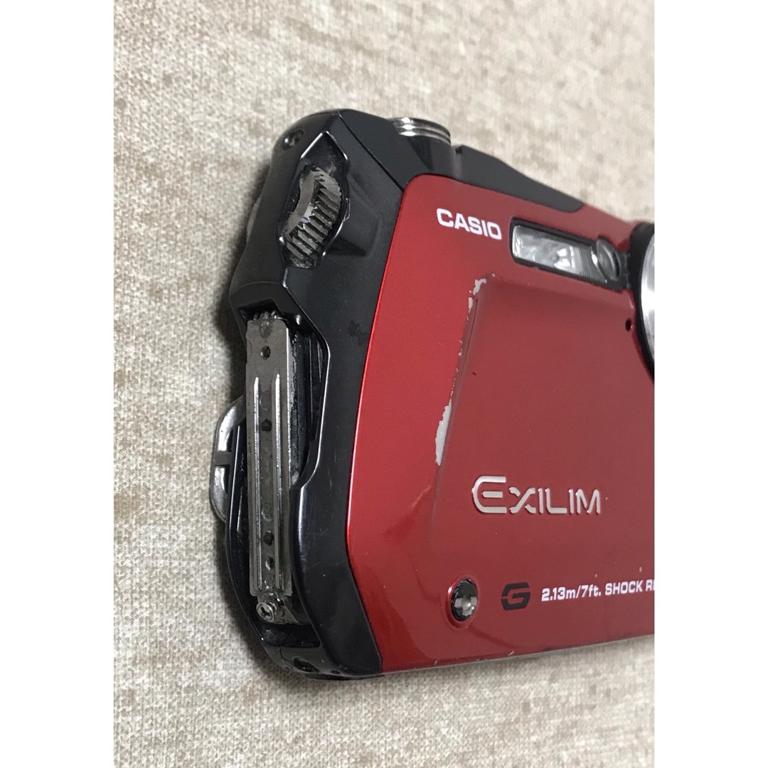 CASIO(カシオ)のCASIO EXILIM EX-G1 RED スマホ/家電/カメラのカメラ(コンパクトデジタルカメラ)の商品写真