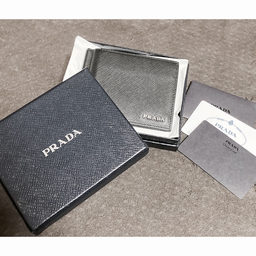 PRADA(プラダ)のPRADA プラダ　マネークリップ　財布　サイフ メンズのファッション小物(マネークリップ)の商品写真