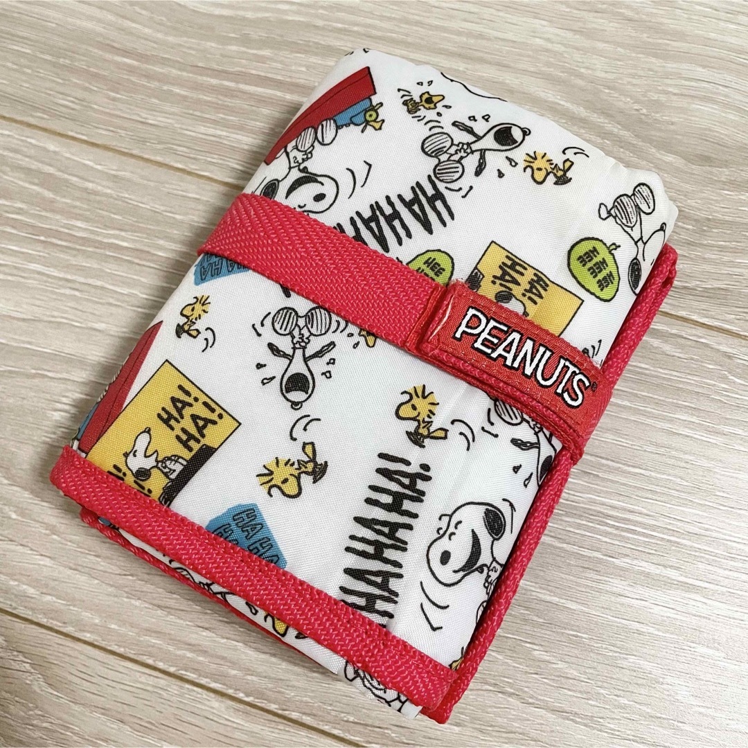 西松屋(ニシマツヤ)の《未使用品》おむつ替えシート　スヌーピー　SNOOPY キッズ/ベビー/マタニティのおむつ/トイレ用品(おむつ替えマット)の商品写真