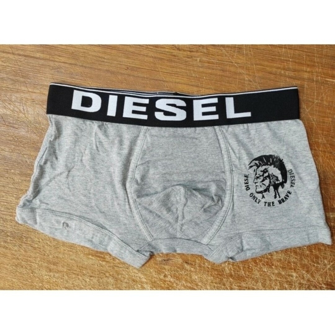 未使用!メンズ DIESEL パンツ