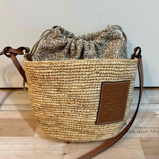 ロエベ(LOEWE)のロエベ　かごバック　ショルダー　USED美品　(かごバッグ/ストローバッグ)