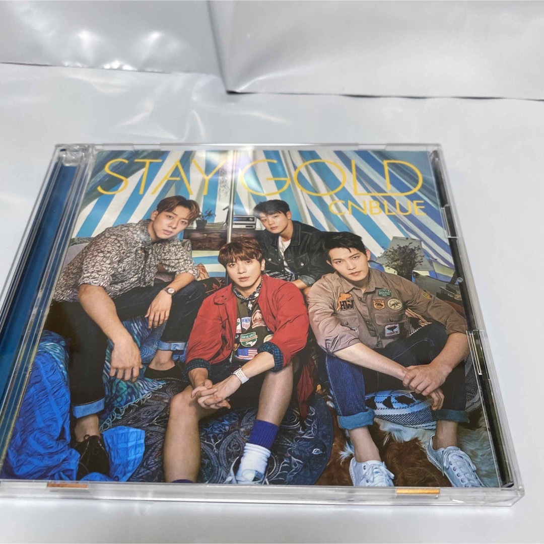 CNBLUE(シーエヌブルー)のCNBLUE／STAY GOLD【初回限定盤B】 エンタメ/ホビーのCD(K-POP/アジア)の商品写真