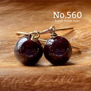 560 天然石 スターガーネット 8㎜ 柘榴石 ピアス イヤリングの通販|ラクマ