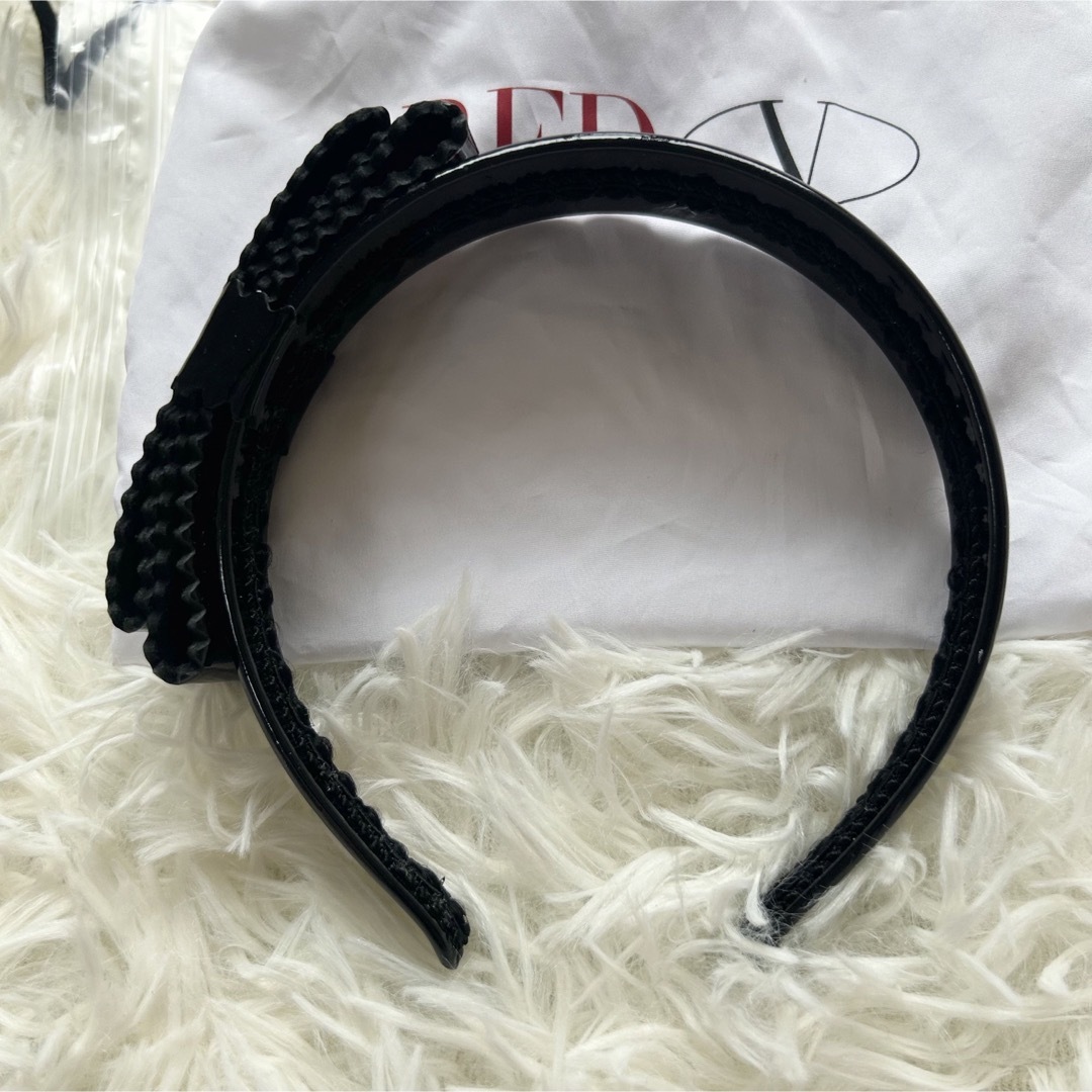 【美品】RED VALENTINO リボンカチューシャ ヘアアクセサリー 黒