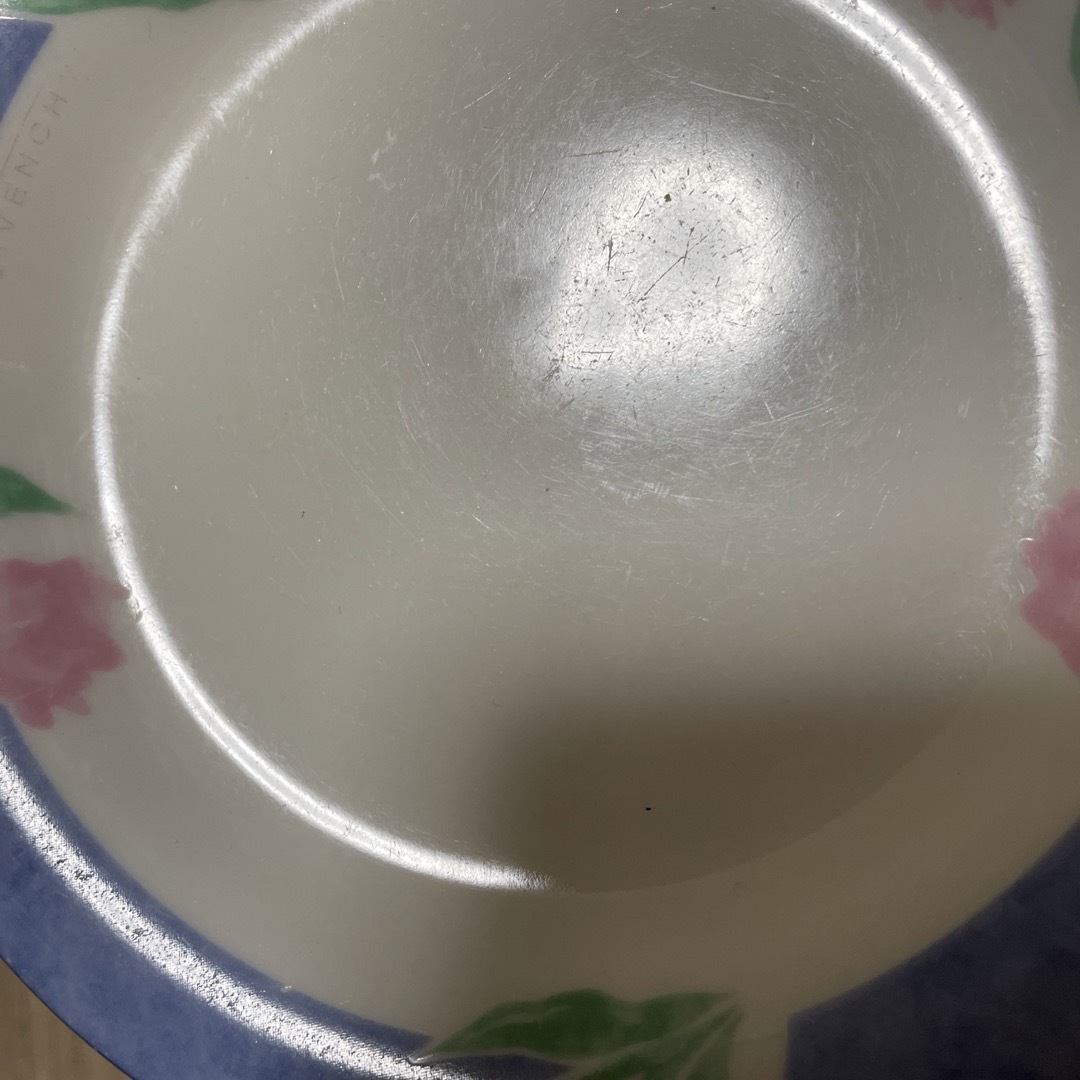 GIVENCHY(ジバンシィ)のジバンシー　皿　ソーサー　ケーキ皿 インテリア/住まい/日用品のキッチン/食器(食器)の商品写真