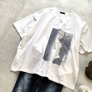 ハレ(HARE)のビッグTシャツ　ハレ　HARE プリントTシャツ　フォトプリント　白　　ゆるダボ(Tシャツ(半袖/袖なし))