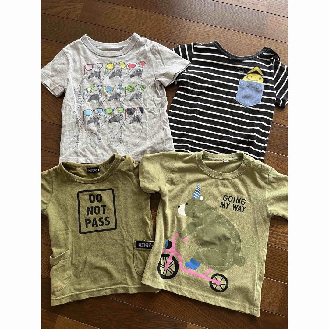 babyGAP(ベビーギャップ)のキッズＴシャツ（90センチ） キッズ/ベビー/マタニティのキッズ服男の子用(90cm~)(Tシャツ/カットソー)の商品写真