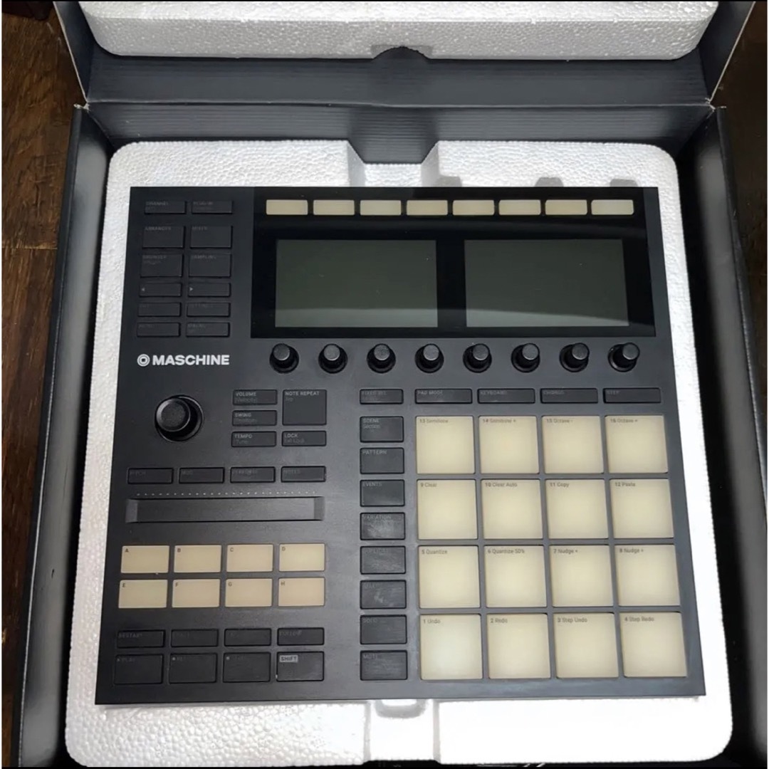 MASCHINE MK3 外箱、トランスファーIDつき-