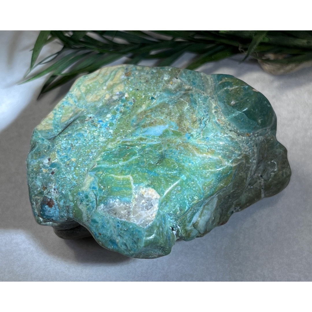 幸運を呼び込む✨ ブルー　オパール　ラフストーン　原石 1