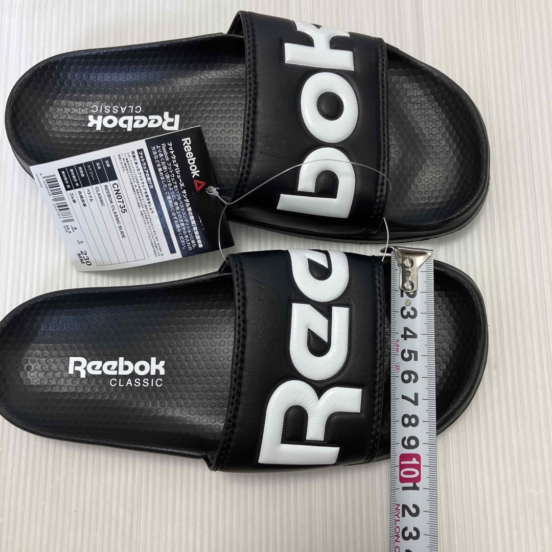 Reebok(リーボック)の送料無料 新品 Reebok ユニセックス サンダル クラシックスライド23cm レディースの靴/シューズ(サンダル)の商品写真