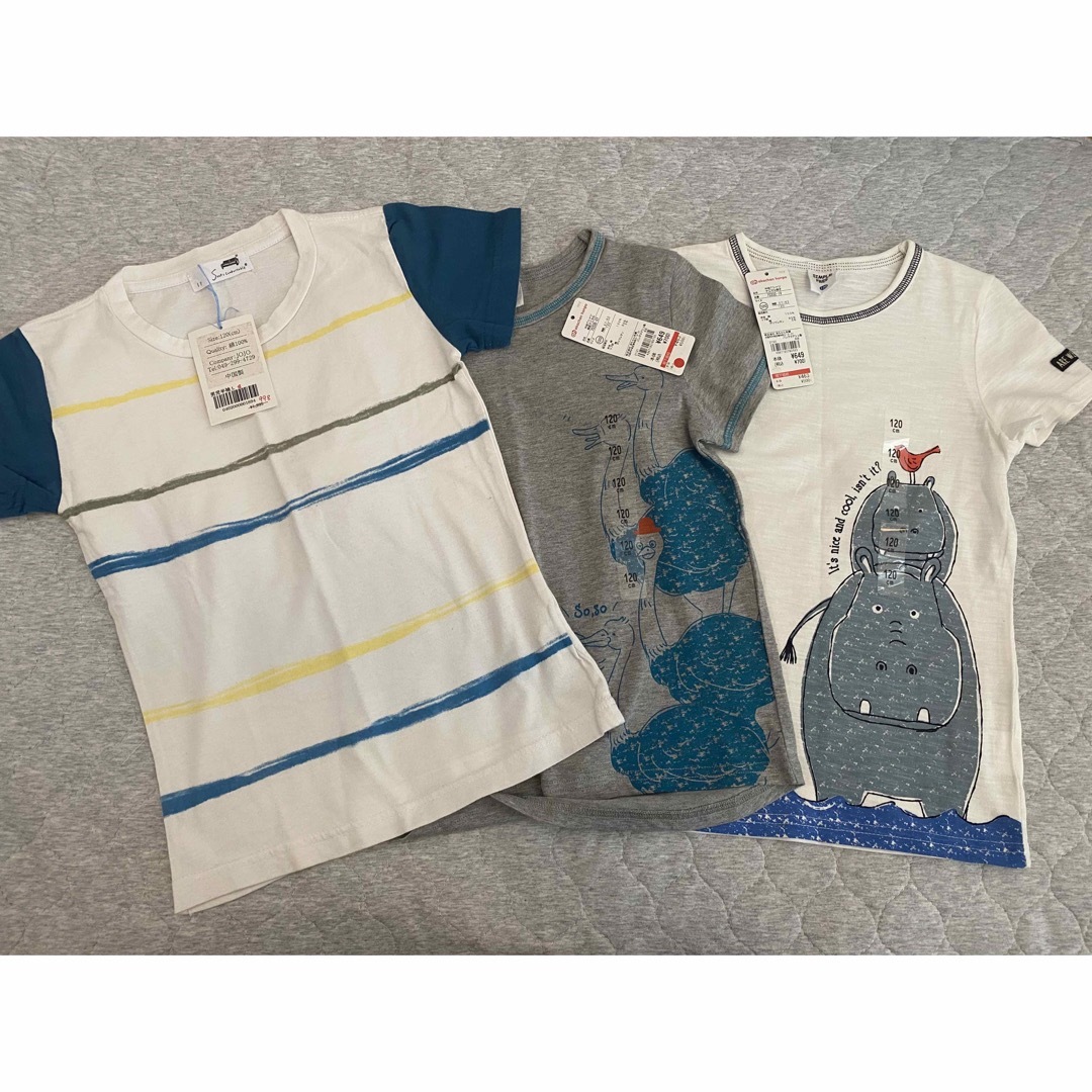 アカチャンホンポ(アカチャンホンポ)の値下げ　新品未使用　半袖Tシャツ　まとめ売り　120  キッズ/ベビー/マタニティのキッズ服男の子用(90cm~)(Tシャツ/カットソー)の商品写真