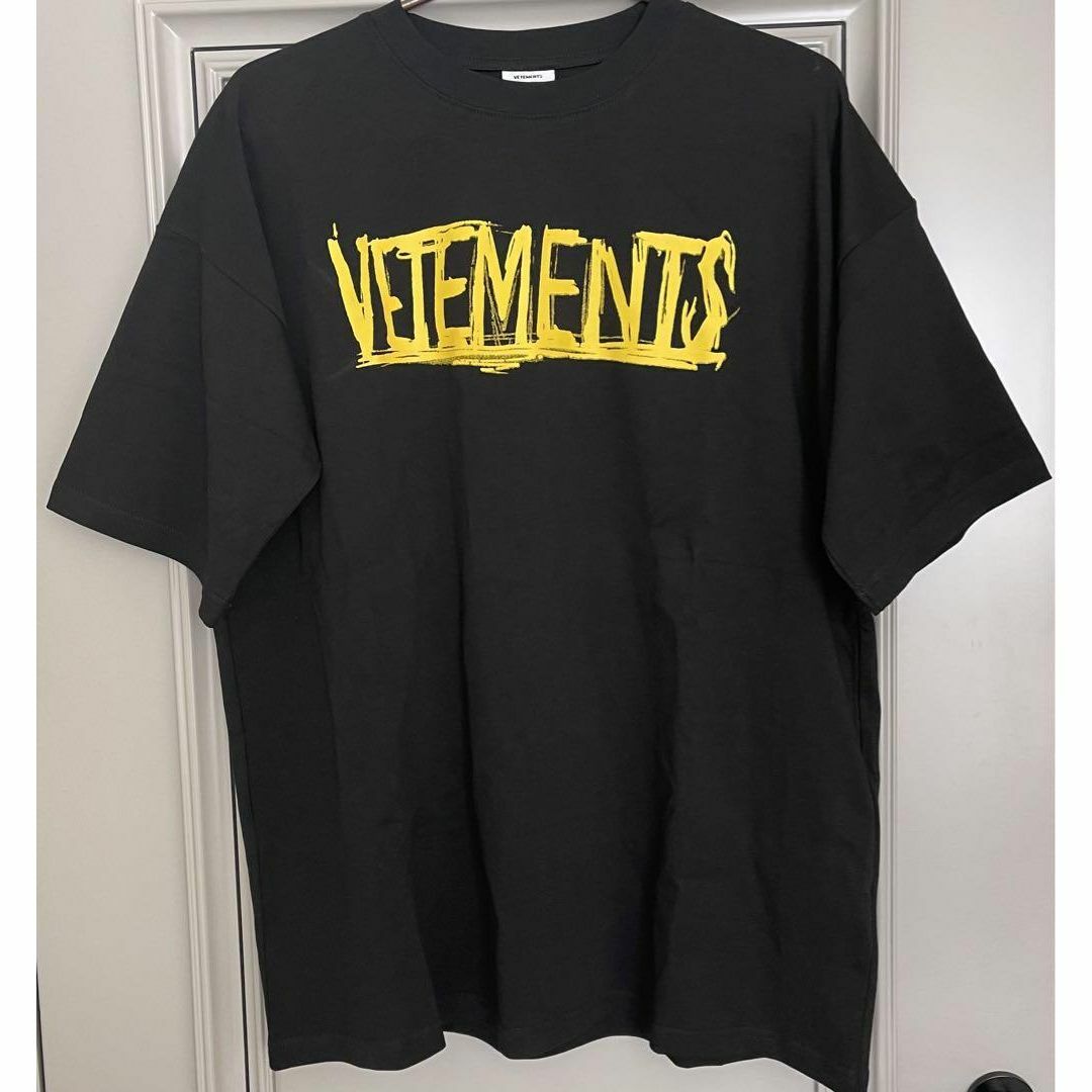 激安限定 VETEMENTS(ヴェトモン) World Tour T-Shirt - vidaclube.com.br