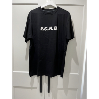 エフシーアールビー(F.C.R.B.)のFCRB ブラック Tシャツ　Ｌ(Tシャツ/カットソー(半袖/袖なし))