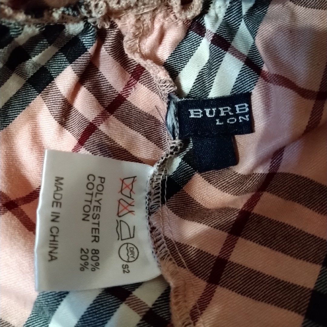 BURBERRY(バーバリー)のお値下げ！【中古美品】バーバリーLONDON　キャミソール レディースのトップス(キャミソール)の商品写真