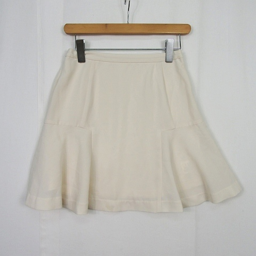 INDEX(インデックス)のインデックス INDEX スカート 膝丈 フレアー 無地 M オフホワイト レディースのスカート(ひざ丈スカート)の商品写真