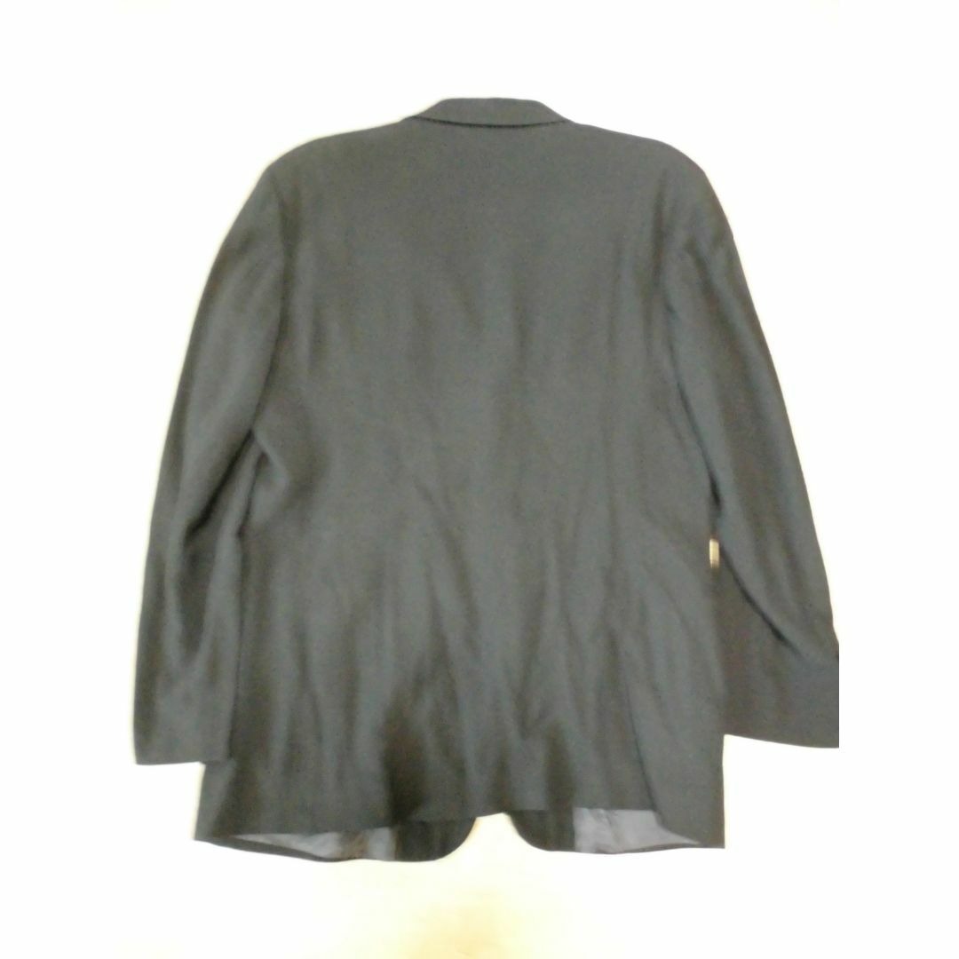Emporio Armani(エンポリオアルマーニ)のエンポリオアルマーニ　ブラックジャケット　三つボタン　50サイズ メンズのジャケット/アウター(テーラードジャケット)の商品写真