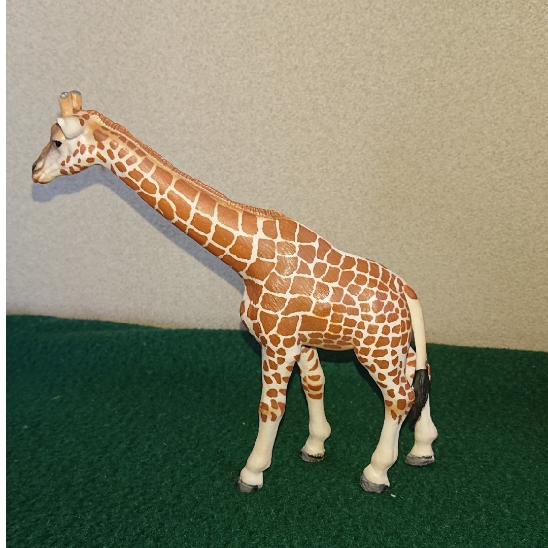 Schleich(シュライヒ)のSchleich シュライヒ  キリン🦒 の 置物、おもちゃ ‼️ インテリア/住まい/日用品のインテリア小物(置物)の商品写真