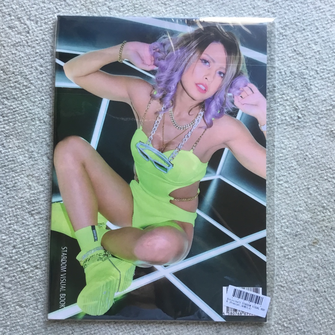 熱い販売 スターダム 中野たむ 直筆サイン入り Prenium Bikiniing11 スポーツ選手