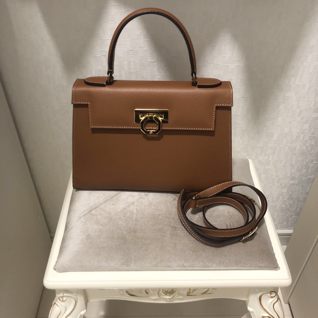 TOMORROWLAND - Carbotti Elena 243 美品 タン カルボッティの通販 by