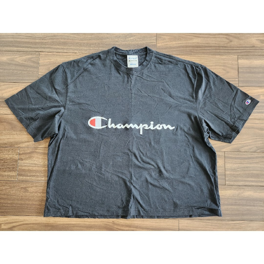 Champion ANREALAGEコラボ　Tシャツ