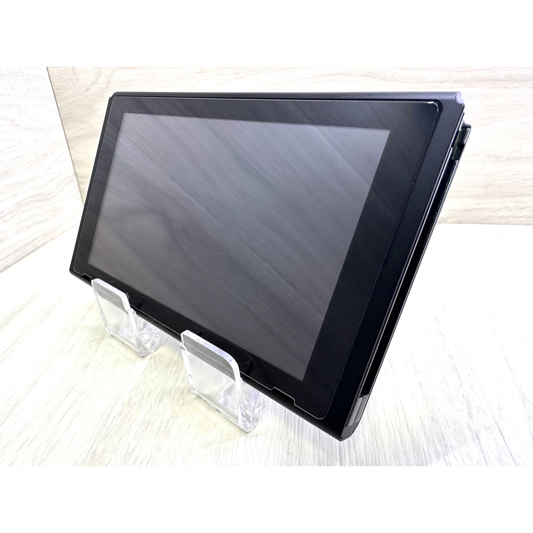 豪華おまけ付き!完全品ですぐに遊べる新型Nintendo Switch本体一式 豪華おまけ付き!完全品ですぐに遊べる新型Nintendo Switch本体一式