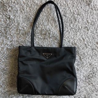 当店だけの限定モデル 国内正規品 PRADA ヴィンテージプラダ バック