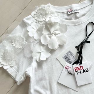 レッドヴァレンティノ(RED VALENTINO)の試着のみ♡redvalentino♡フラワーTシャツ♡レッドヴァレンチノ (Tシャツ(半袖/袖なし))