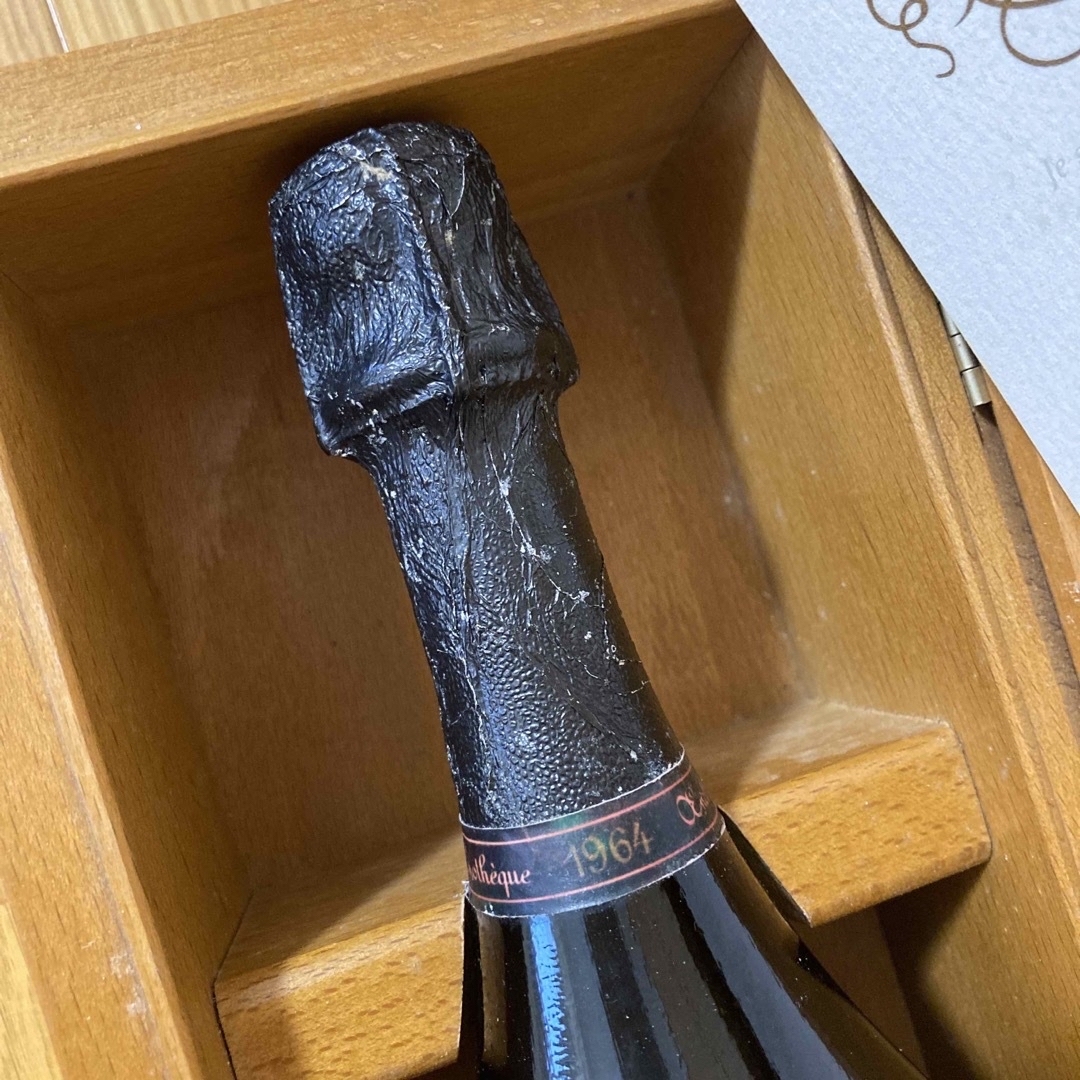 Dom Pérignon(ドンペリニヨン)の希少！！ドンペリニヨン　エノテーク　ヴィンテージ1964 食品/飲料/酒の酒(シャンパン/スパークリングワイン)の商品写真