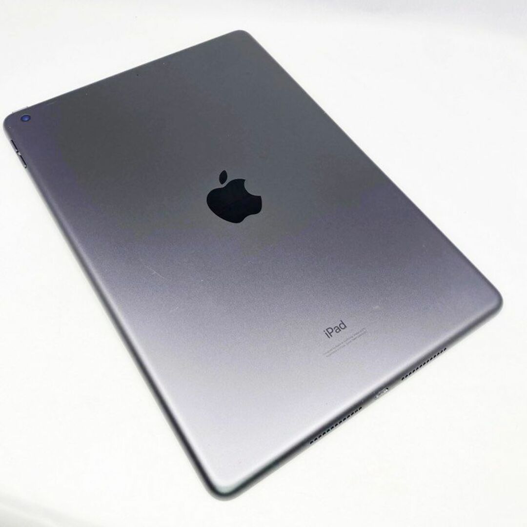 iPad（第8世代） Wi-Fiモデル 本体 32GB 10.2インチ 4