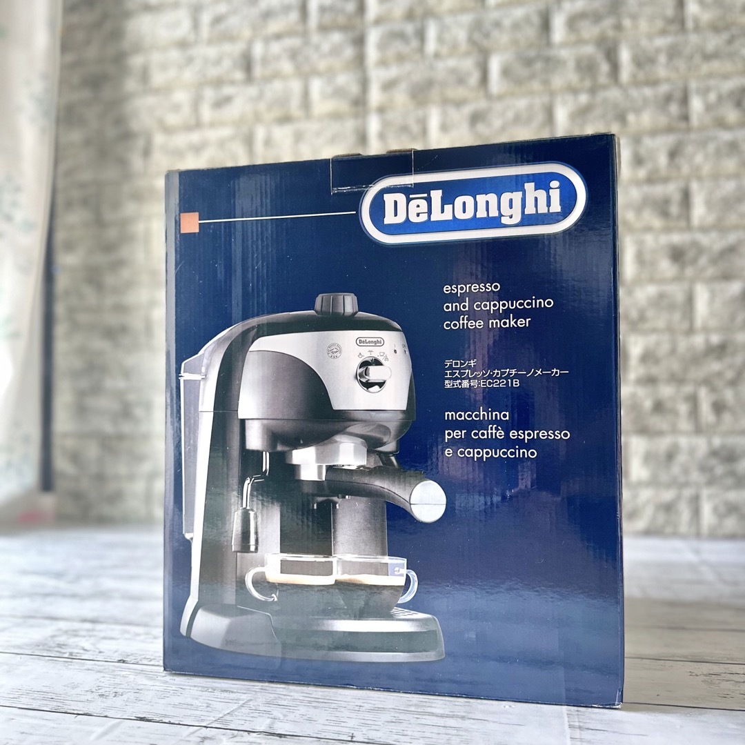 De'Longhi エスプレッソ＆カプチーノマシン EC221B