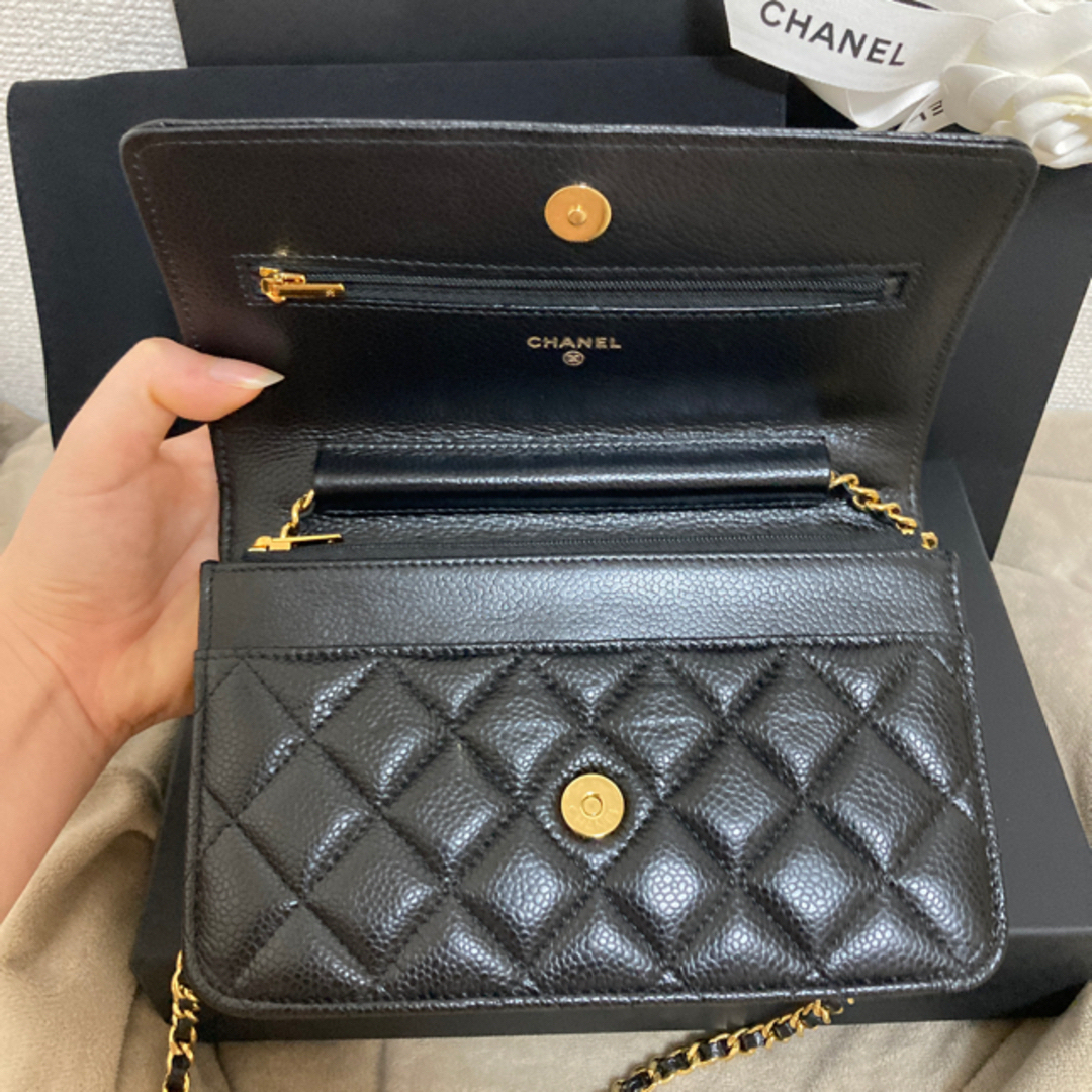 CHANEL(シャネル)のCHANEL シャネル　チェーンウォレット  正規品　美品　 レディースのバッグ(ショルダーバッグ)の商品写真