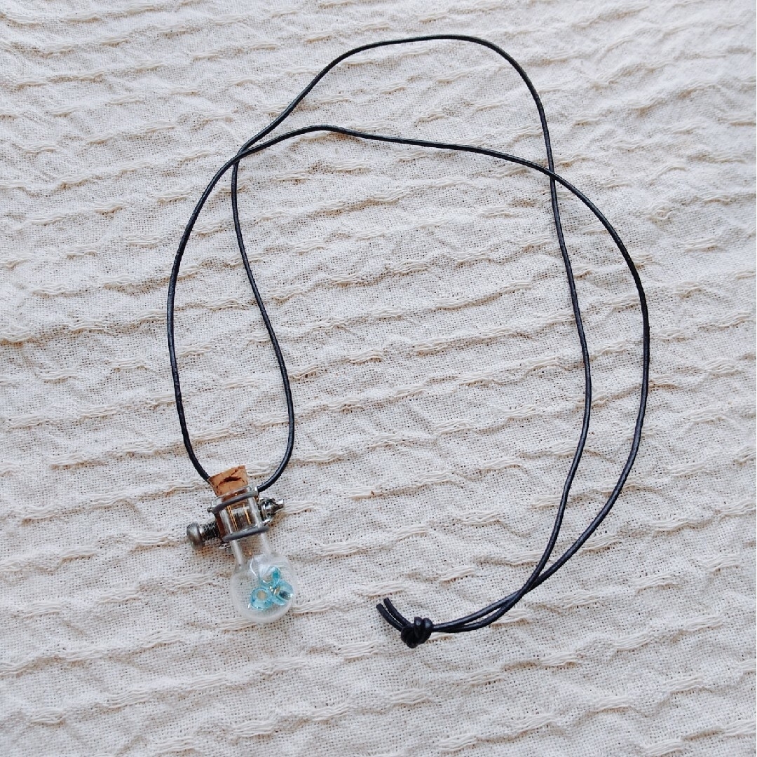 フラスコ ネックレス ガラス スチームパンク ヴィンテージ ハンドメイドのアクセサリー(ネックレス)の商品写真