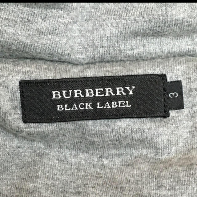 BURBERRY(バーバリー)のバーバリーブラックレーベル ダウンベスト メンズのジャケット/アウター(ダウンベスト)の商品写真