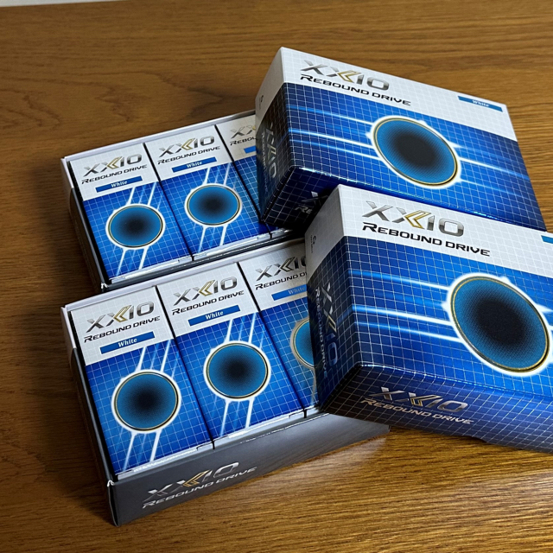 XXIO(ゼクシオ)のXXIO REBOUND DRIVE ６個入り×20＝ 120個セット! チケットのスポーツ(ゴルフ)の商品写真