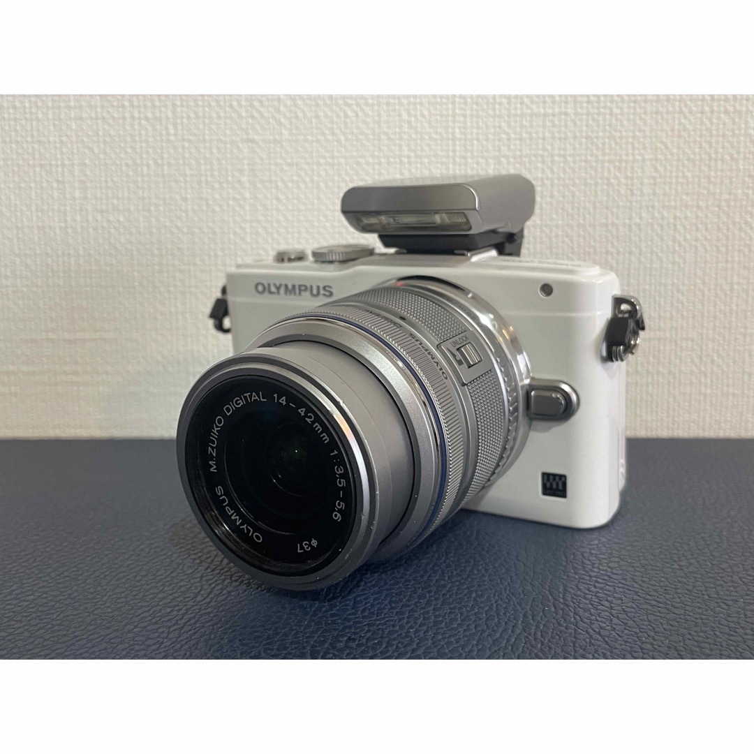 美品 OLYMPUS PEN Lite E-PL5 レンズキット ホワイト 1