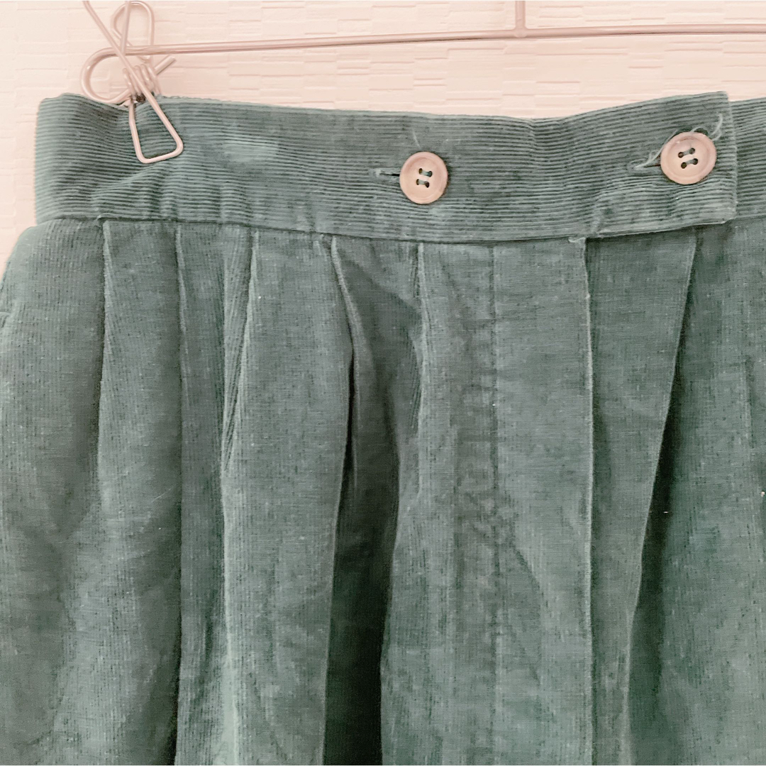 【BOUNDARY WATERS】コーデュロイ ロングスカート ボタン 緑 レディースのスカート(ロングスカート)の商品写真