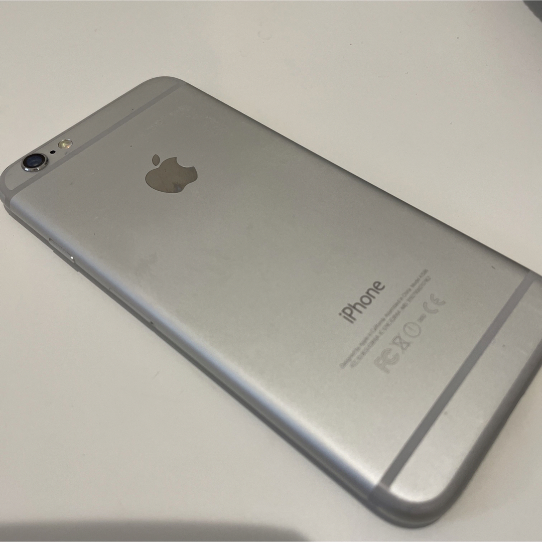 iPhone - iPhone 6 Silver 16 GB Softbankの通販 by まかろん's shop ...