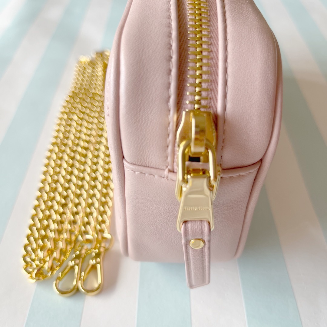 極美品】ミュウミュウ MIUMIU キルティングチェーンショルダーバッグ 極美品】ミュウミュウ MIUMIU キルティングチェーンショルダーバッグ