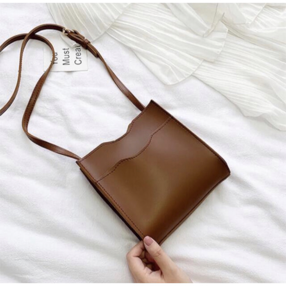 ミニショルダーbag  モカ茶系 レディースのバッグ(ショルダーバッグ)の商品写真