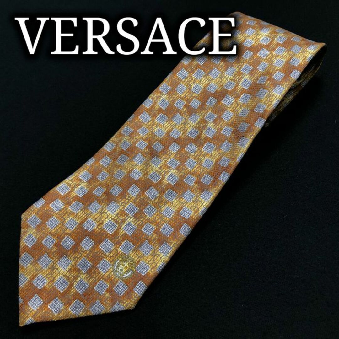 VERSACE(ヴェルサーチ)のヴェルサーチ ロゴスクエアデザイン オレンジ ネクタイ A101-W21 メンズのファッション小物(ネクタイ)の商品写真