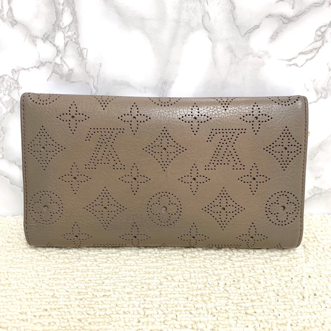 LOUIS VUITTON(ルイヴィトン)の✴︎美品　ルイヴィトン ポルトフォイユ アメリア モノグラム マヒナ 長財布 レディースのファッション小物(財布)の商品写真