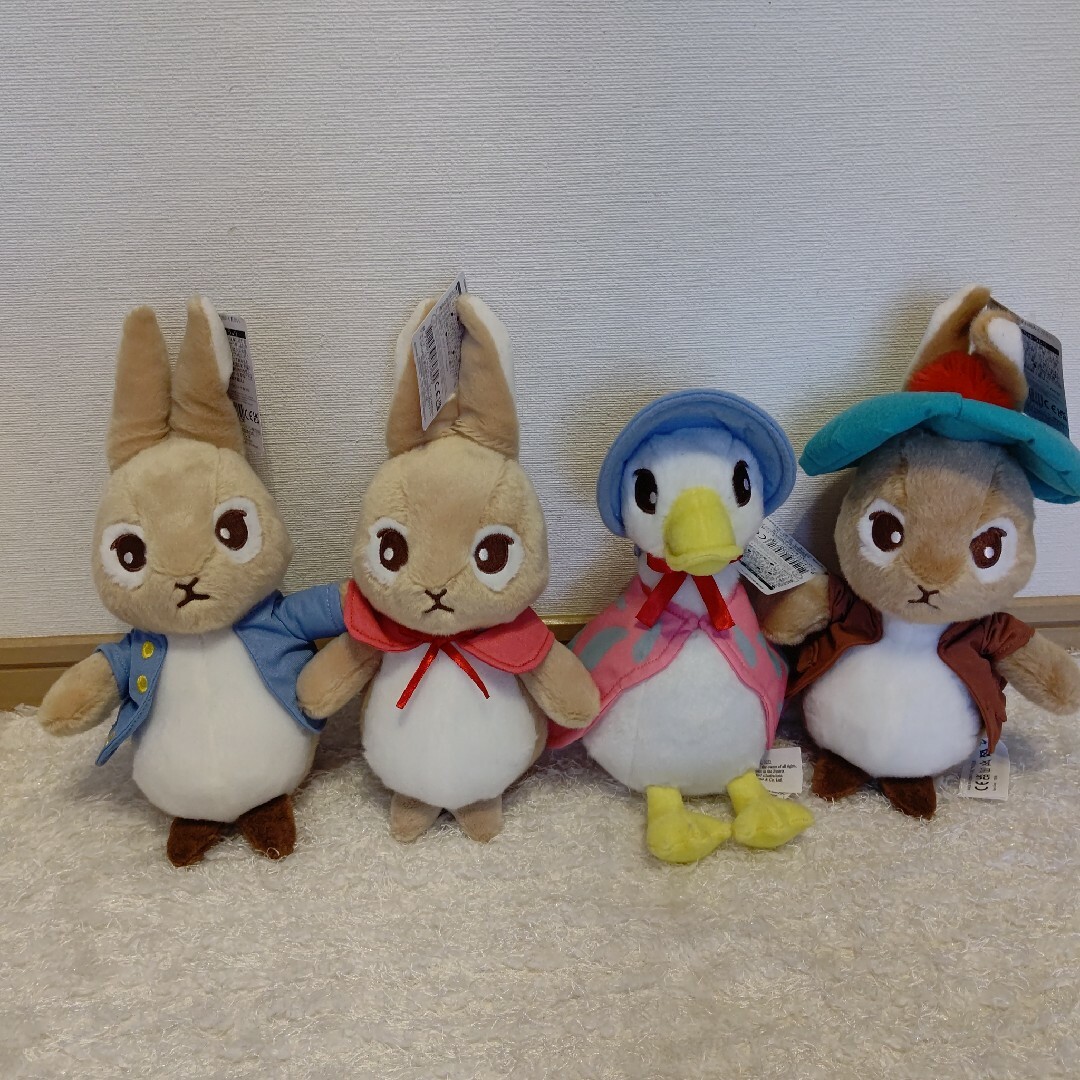 PETER RABBIT（TM）(ピーターラビット)のダイソーキャンペーンピーターラビットぬいぐるみ エンタメ/ホビーのおもちゃ/ぬいぐるみ(キャラクターグッズ)の商品写真