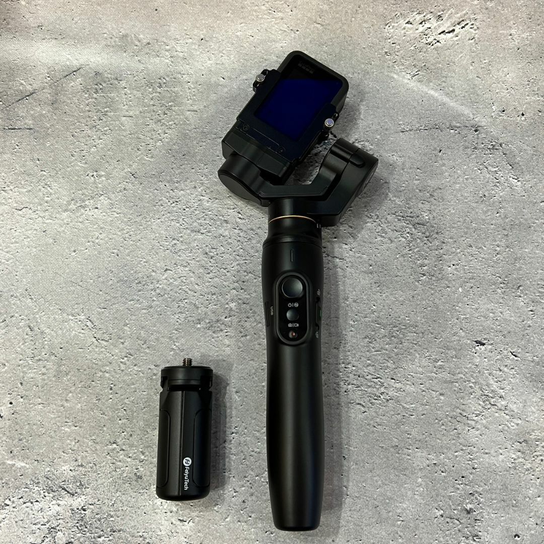 GoPro HERO8 Black CHDHX-801-FW & ジンバルセット GoPro HERO8 Black CHDHX-801-FW & ジンバルセット