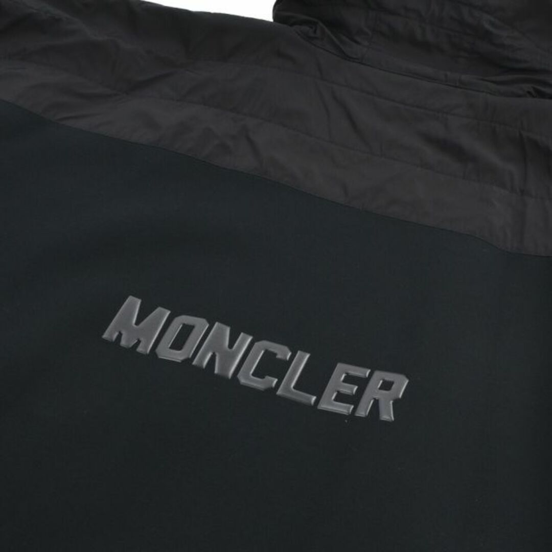 MONCLER(モンクレール)の【BLACK】モンクレール ポンチョ レディースのジャケット/アウター(ポンチョ)の商品写真