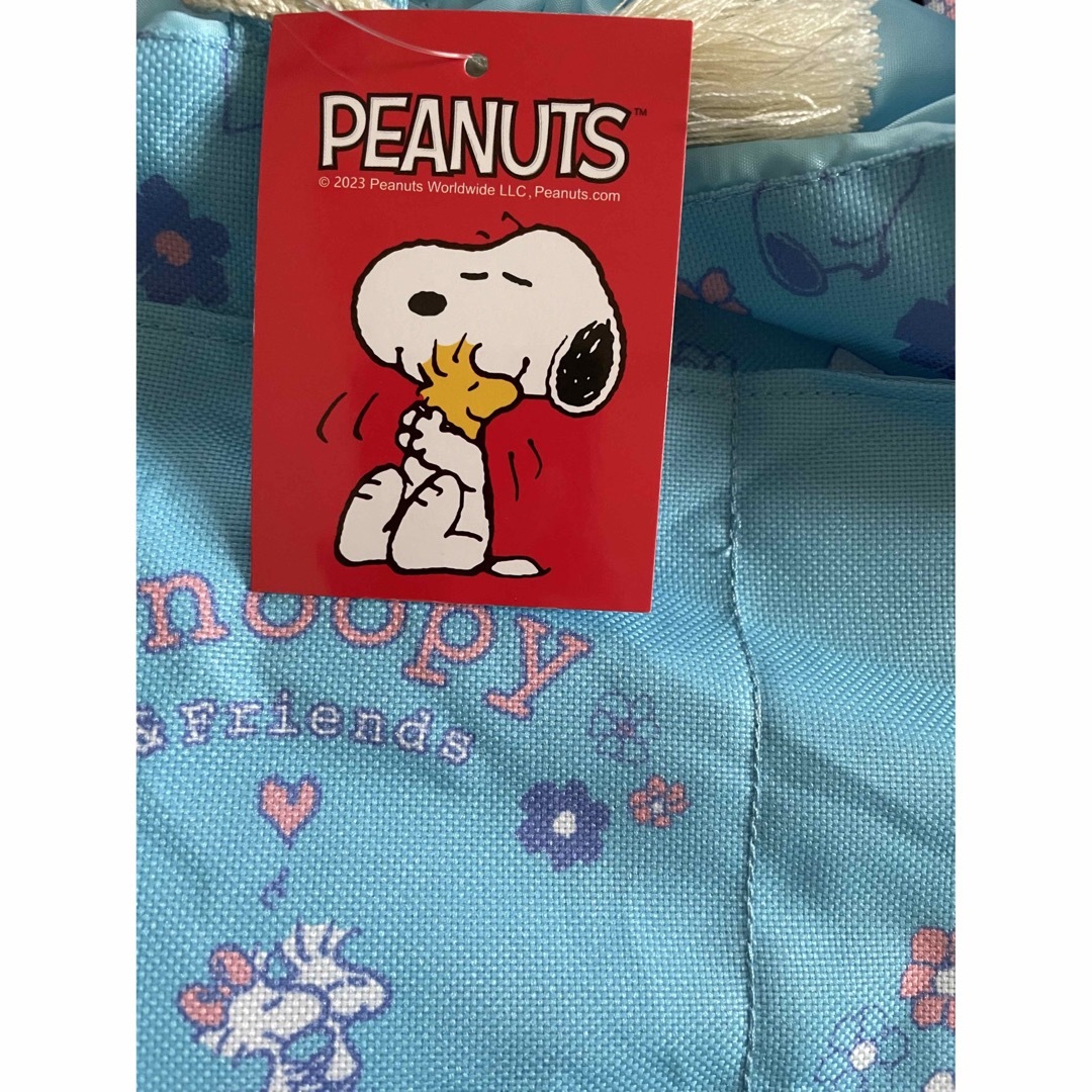 PEANUTS(ピーナッツ)のスヌーピー巾着付きトートバッグ キッズ/ベビー/マタニティのこども用バッグ(ランチボックス巾着)の商品写真