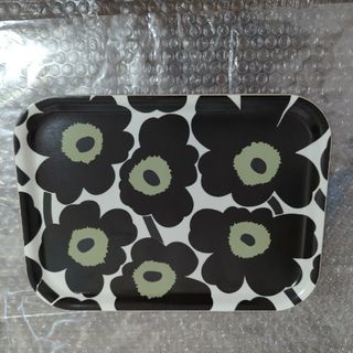 マリメッコ(marimekko)の☆マリメッコ☆marimekko☆ウニッコ トレイ☆(テーブル用品)