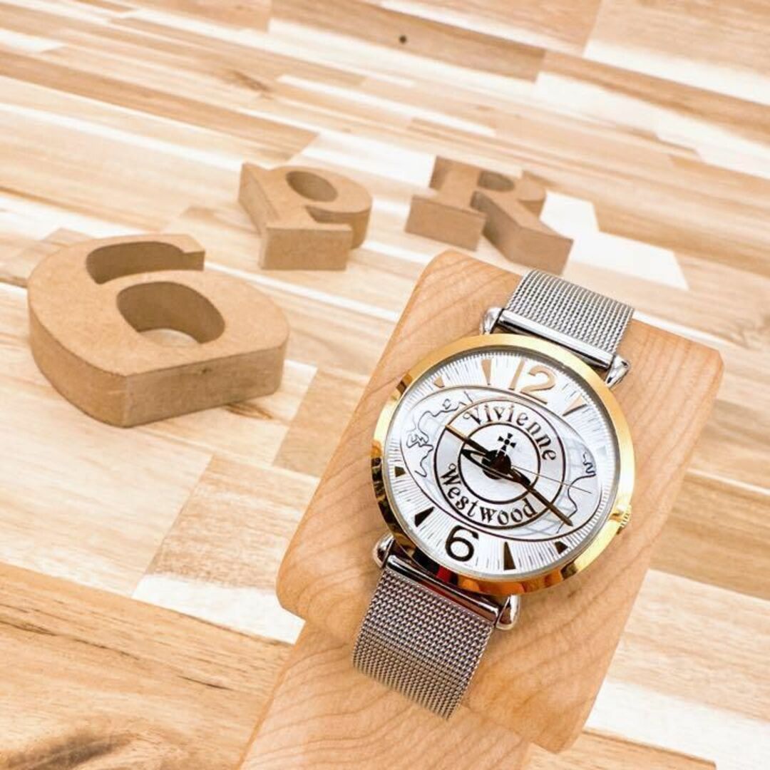 2種類選べる Vivienne Westwood ヴィヴィアンウエストウッド ワールド