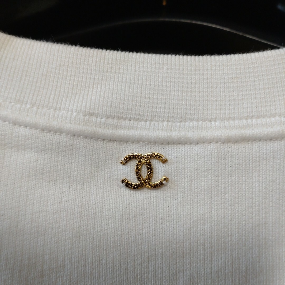 CHANEL(シャネル)の♥美品♥❣シャネルのロゴトップス レディースのトップス(カットソー(半袖/袖なし))の商品写真